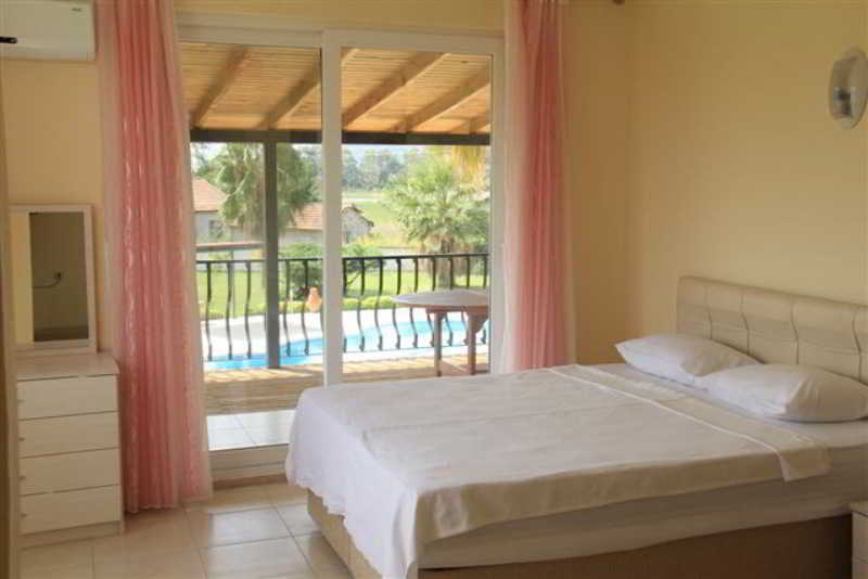 Hotel Iztuzu &